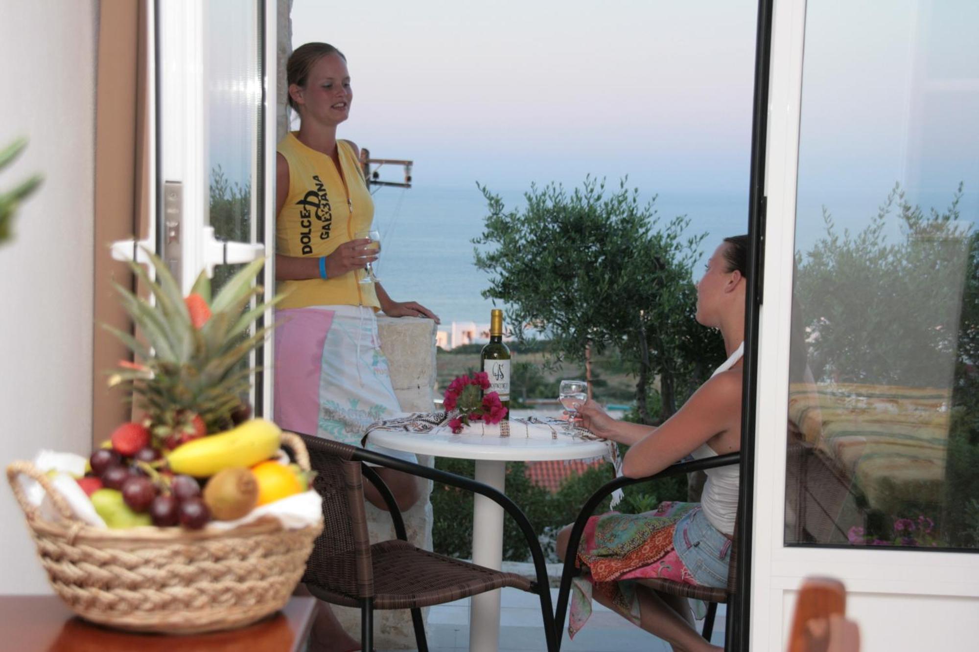 Ξενοδοχείο Semiramis Village