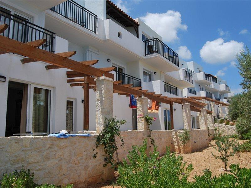 Semiramis Village Ξενοδοχείο 4*
