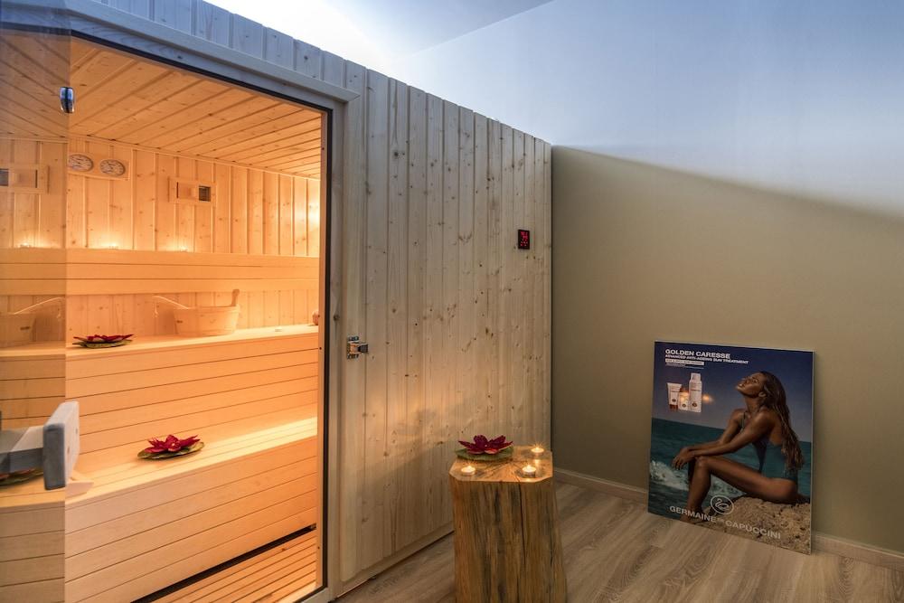 Semiramis Village 4*