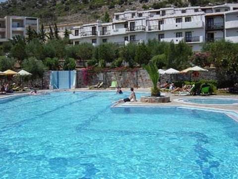 Semiramis Village מלון