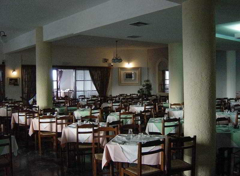 Semiramis Village 4* הרסוניסוס