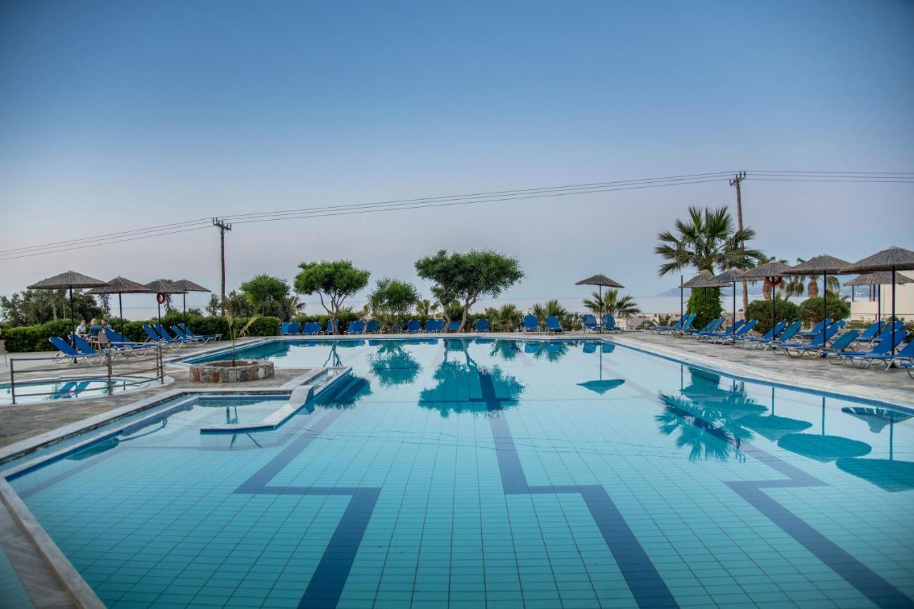 Semiramis Village Отель 4*