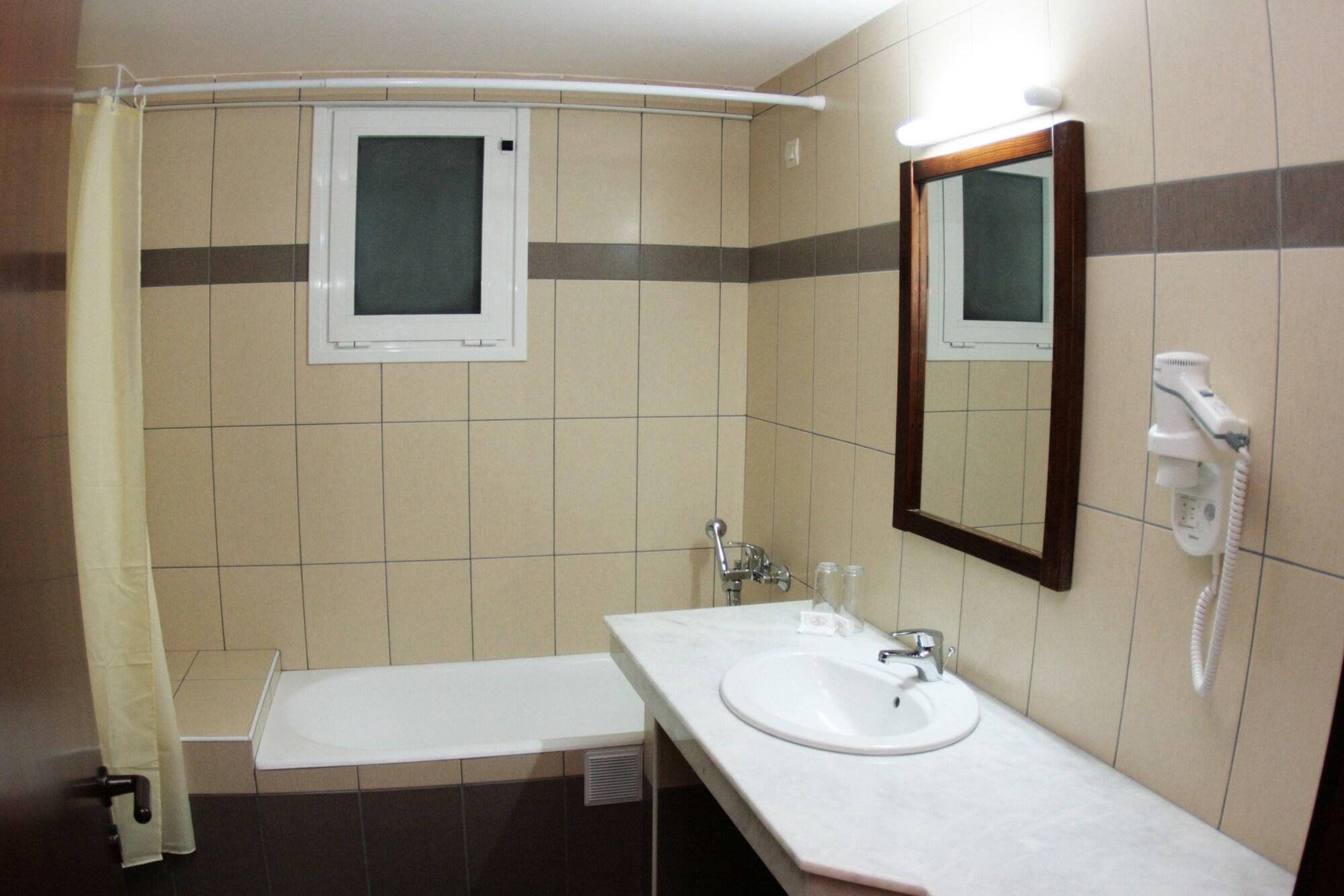 Hotel Semiramis Village